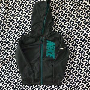 Boys Nike ZipUp Hoodie - size M (6)